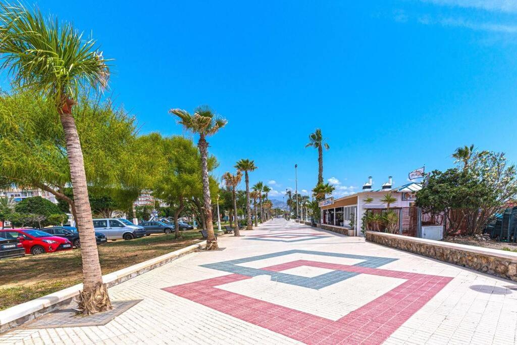 Sea Apartment Torre Del Mar Exteriör bild